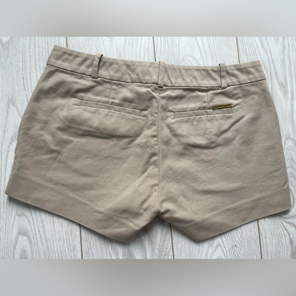 Michael Kors khaki shorts - Picture 2 of 4